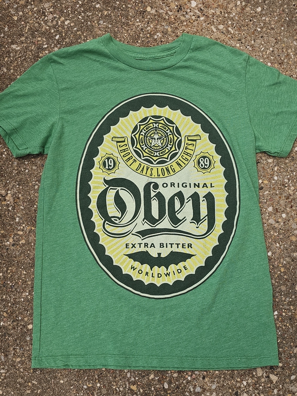 Obey Green Short-Sleeve Graphic Tee Yellow Black Crest Adult Small 1989